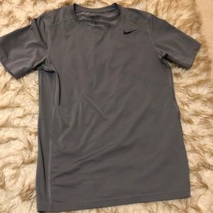 Simple grey Nike tee